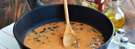 тефтели с рисом в духовке с подливкой. Шаг 5