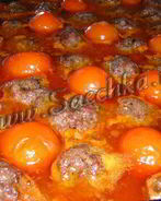 Тефтели с томатами черри