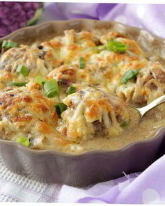 Тефтели в грибном соусе под сыром