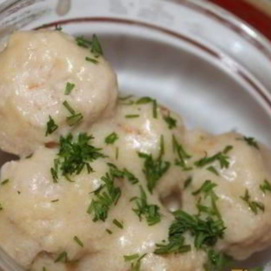 Рецепт тефтелей в молочном соусе
