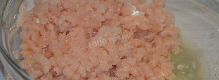 тефтели в сметанно-томатном соусе в мультиварке. Шаг 4