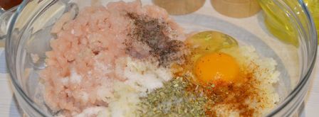 тефтели в сметанно-томатном соусе в мультиварке. Шаг 7