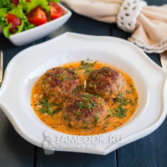 Рецепт тефтелей в сметанно-томатном соусе
