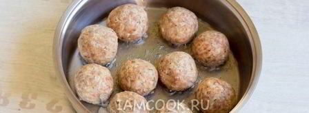 тефтели в сметанно-томатном соусе. Шаг 18