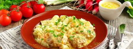 тефтели в сметанном соусе в мультиварке. Шаг 16