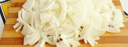 тефтели в сметанном соусе в мультиварке. Шаг 4