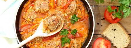 тефтели в томате с фасолью и перцем. Шаг 14