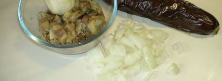 тефтельки, запеченные в баклажанном соусе. Шаг 2