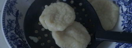 ленивые картофельные вареники с соусом из шампиньонов. Шаг 9