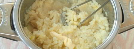 вареники из теста на кефире с картошкой и грибами. Шаг 3