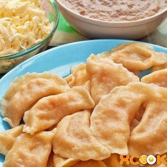 Рецепт вареников с капустой и салом