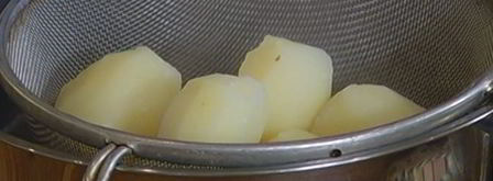 вареники с картофелем, беконом и укропом. Шаг 2