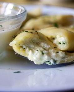 Вареники с соленым творогом