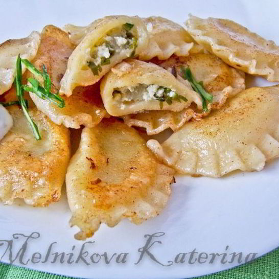 Рецепт вареников с творогом и черемшой