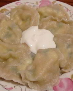 Вареники с творогом и луком