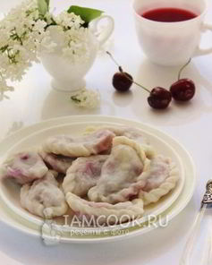 Вареники с вишней из теста на воде