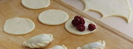 вареники с вишней из теста на воде. Шаг 12