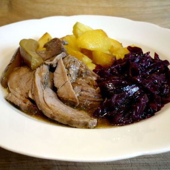 Рецепт жаркого из барашка с грушами и петрушкой