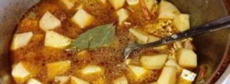 жаркое по-домашнему из свинины с картошкой. Шаг 4