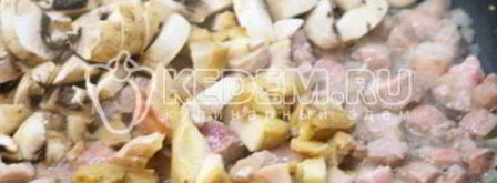 жаркое с грибами и сметаной. Шаг 5
