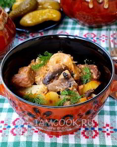 Жаркое с грибами в горшочках