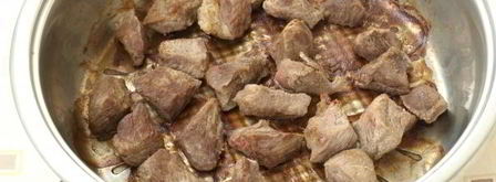 жаркое с мясом в горшочках. Шаг 3