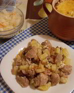 Жаркое со свининой и опятами