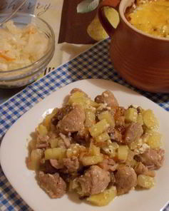 Жаркое со свининой и опятами