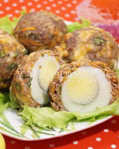 Мясные зразы с яйцом