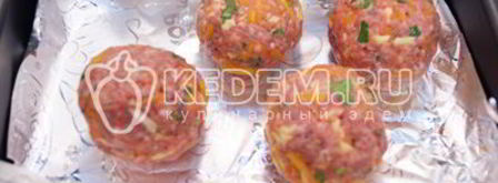 мясные зразы с яйцом. Шаг 4