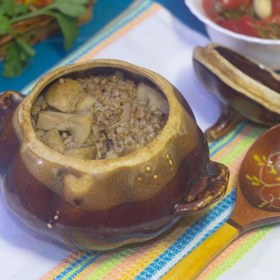 Рецепт гречки с грибами в горшочке