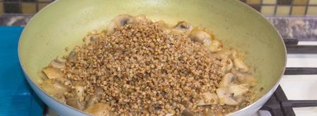 гречка с грибами в горшочке. Шаг 7