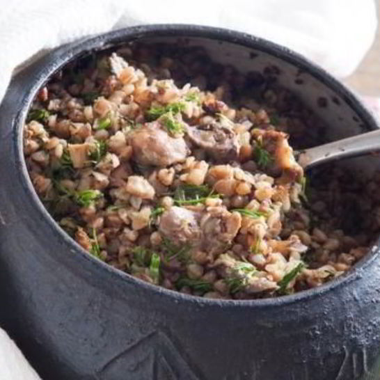 Рецепт гречки с потрошками в горшочке