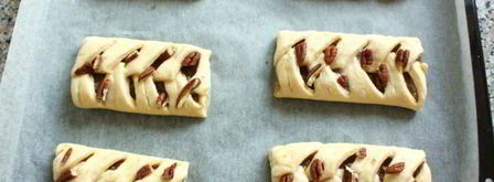 датские булочки с пеканом и кленовым сиропом. Шаг 8