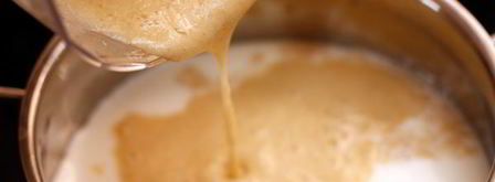 горячий банановый коктейль с шоколадом. Шаг 3