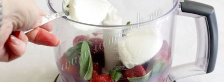 клубнично-мятный коктейль. Шаг 6