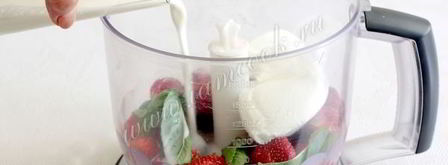 клубнично-мятный коктейль. Шаг 7