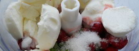 клубничный коктейль с мятой. Шаг 2