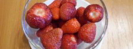 клубничный коктейль в блендере. Шаг 2