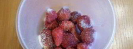 клубничный коктейль в блендере. Шаг 3