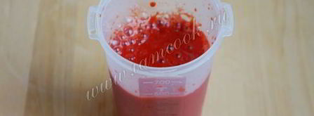 коктейль со сливками и клубникой. Шаг 7