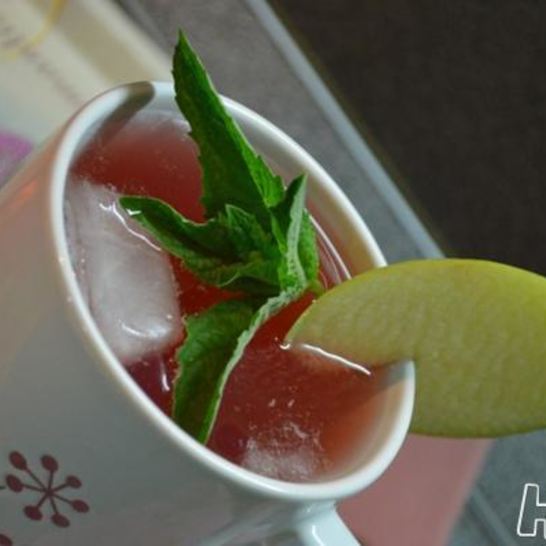 Рецепт напитка с мелиссой и крыжовником