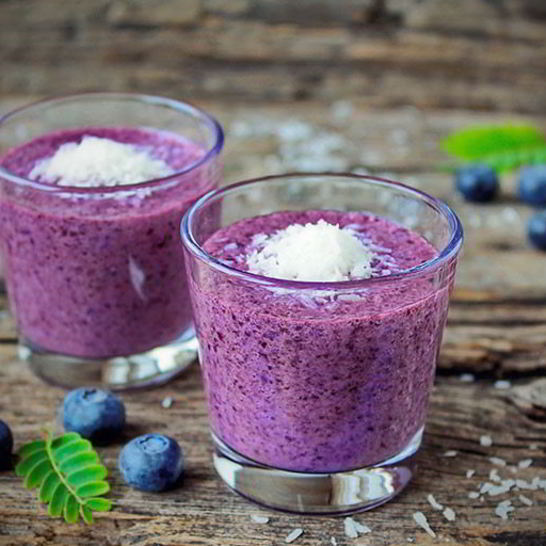 Рецепт рисового смузи с черникой и кокосовыми сливками