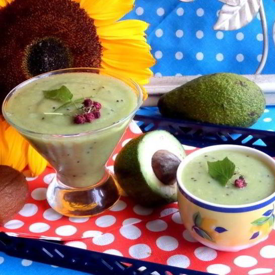 Рецепт смузей из авокадо и киви