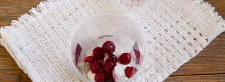 смузи с творогом, вишней и какао. Шаг 5