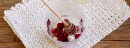 смузи с творогом, вишней и какао. Шаг 6