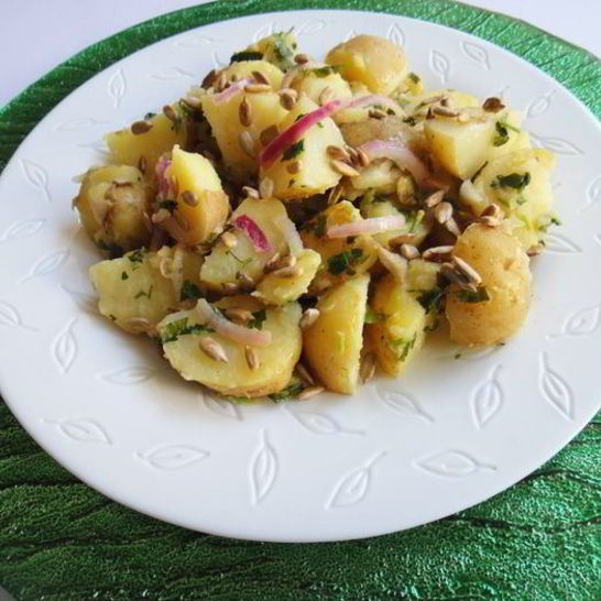 Рецепт салата из молодого картофеля
