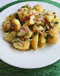 Салат из молодого картофеля