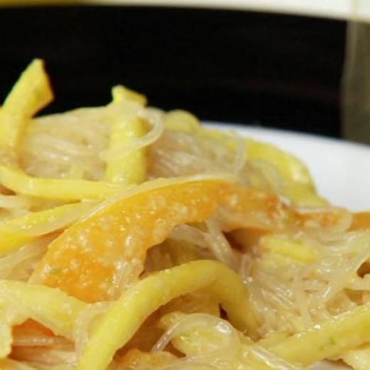 Салат из манго