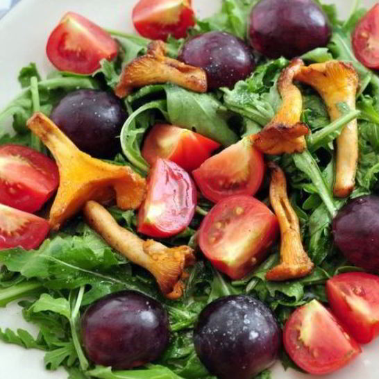 Рецепт салата из помидоров и грибов